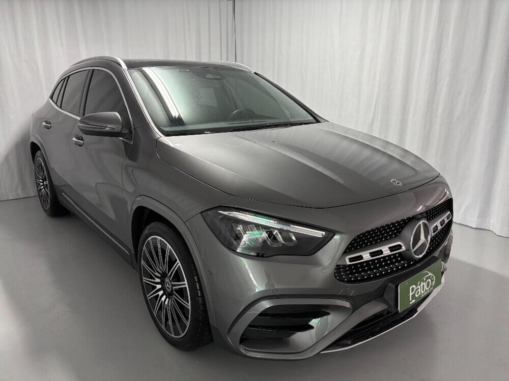 Mercedes Benz GLA 200