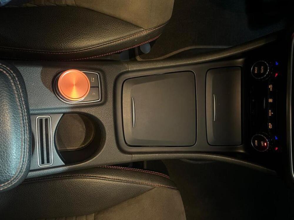 Mercedes Benz GLA 250