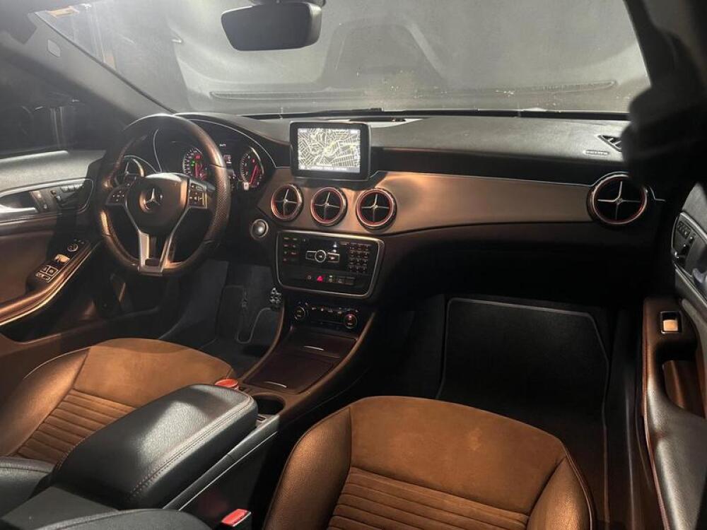 Mercedes Benz GLA 250