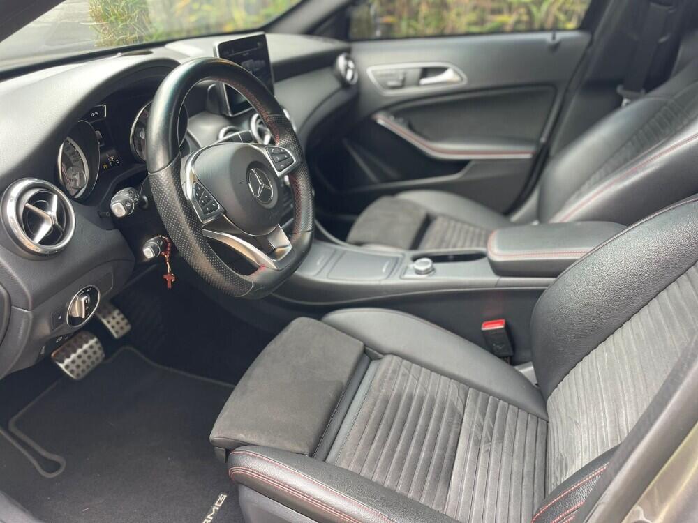 Mercedes Benz GLA 250