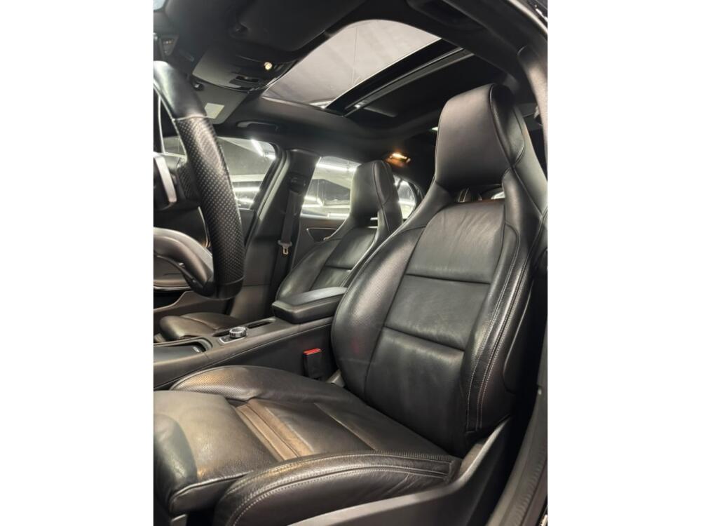 Mercedes Benz GLA 250