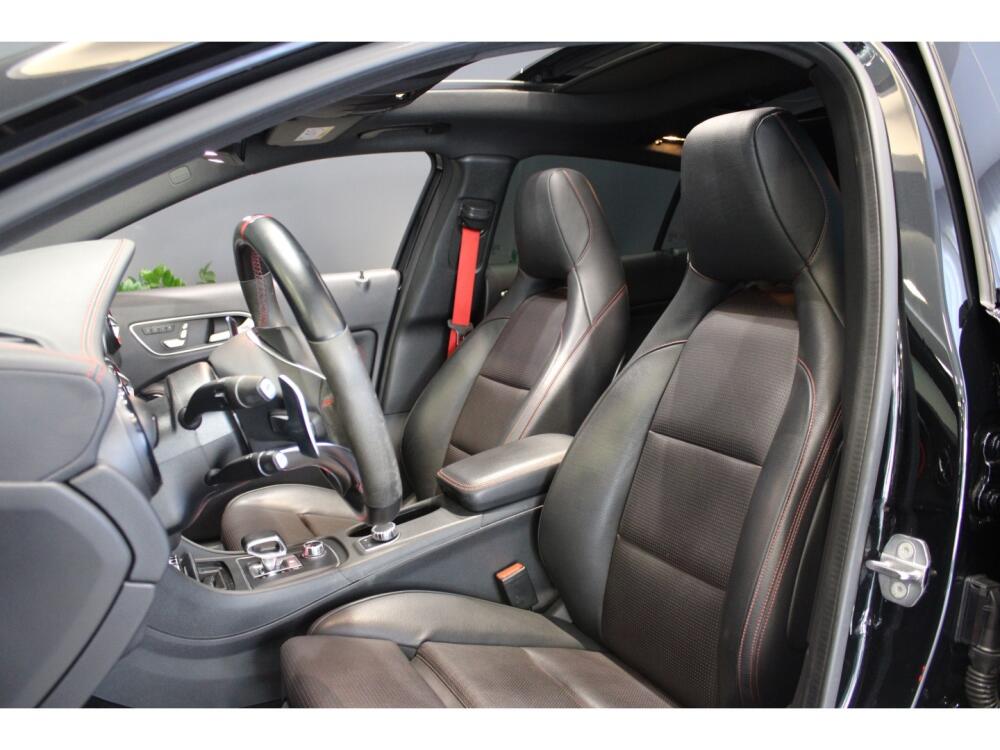 Mercedes Benz GLA 45 AMG