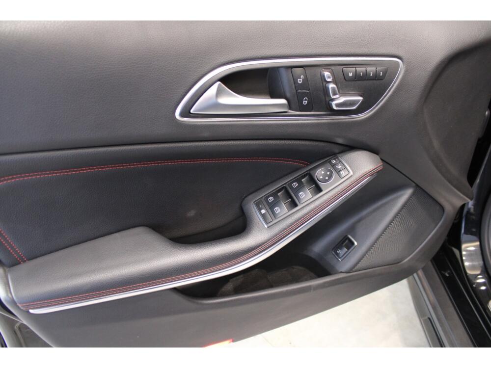 Mercedes Benz GLA 45 AMG
