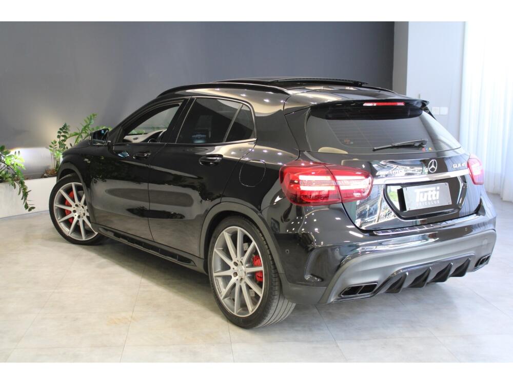Mercedes Benz GLA 45 AMG