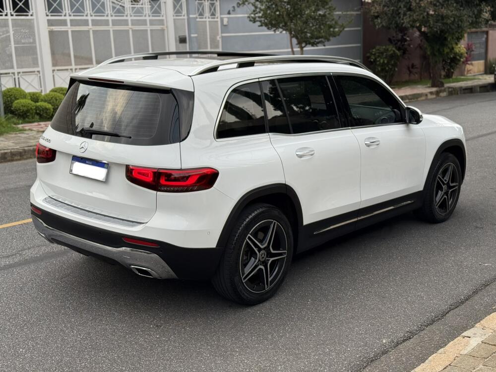 Mercedes Benz GLB 200