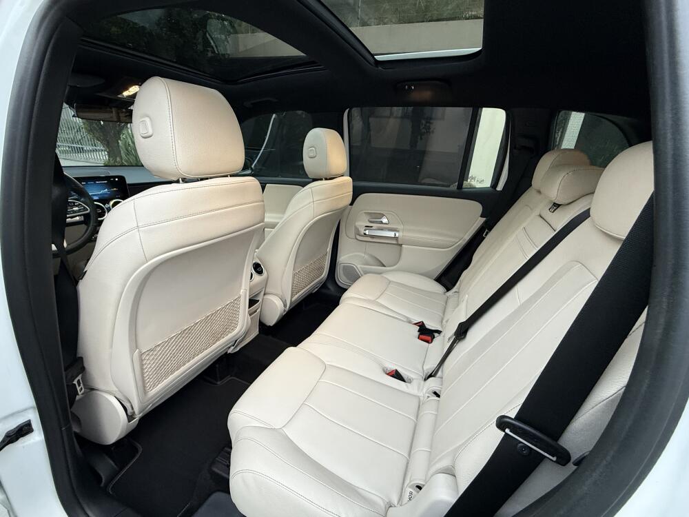 Mercedes Benz GLB 200