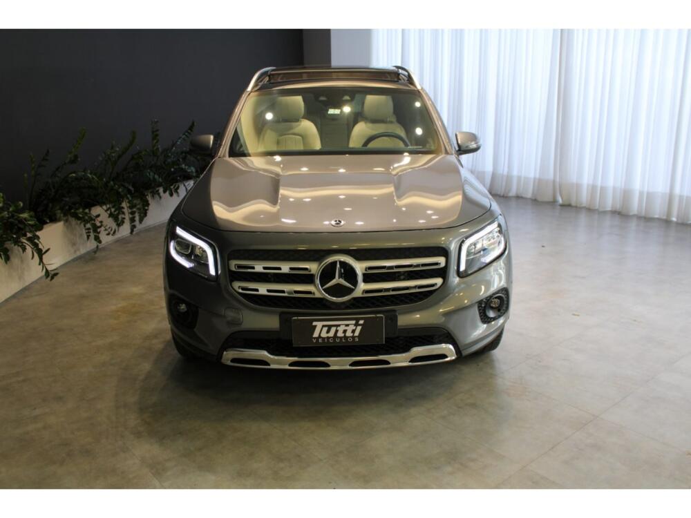 Mercedes Benz GLB 200