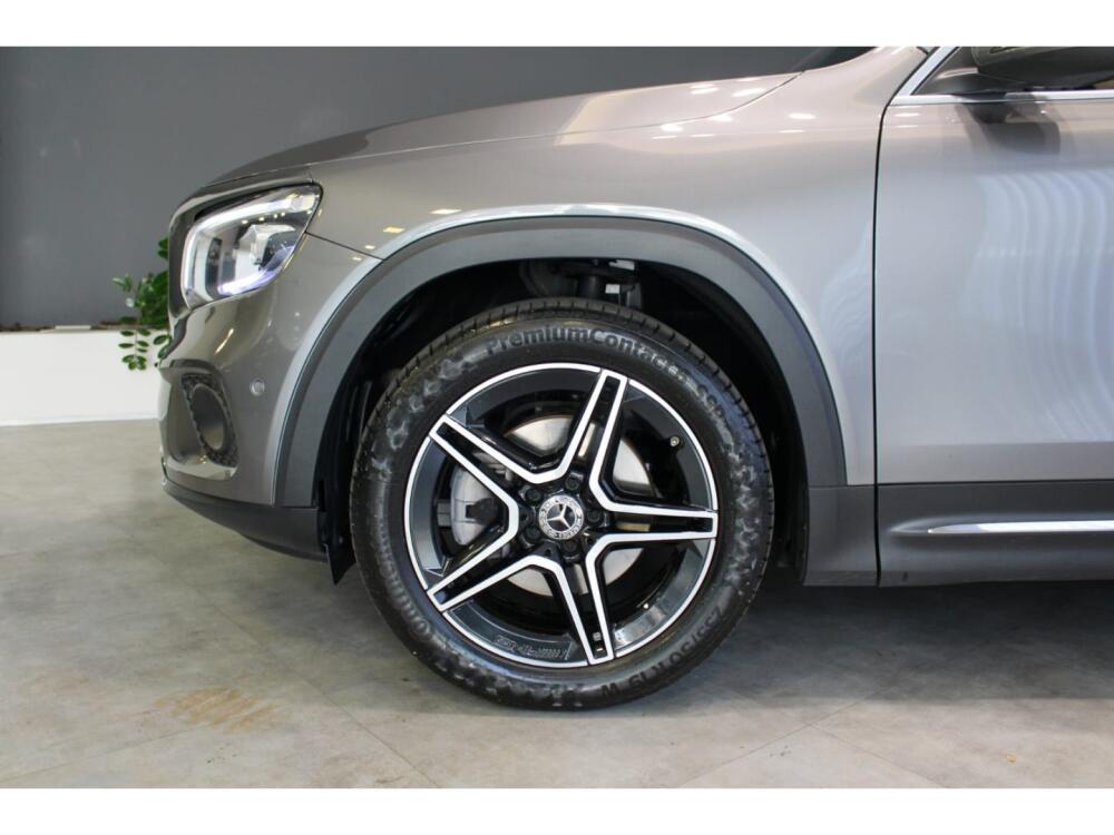 Mercedes Benz GLB 200