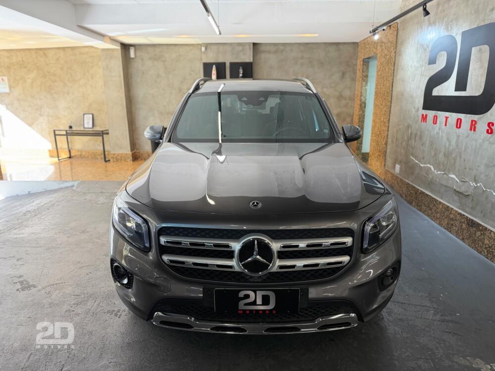 Mercedes Benz GLB 200