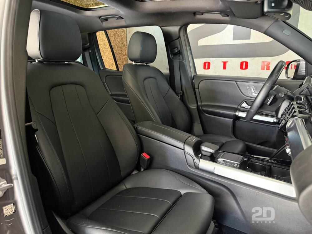 Mercedes Benz GLB 200