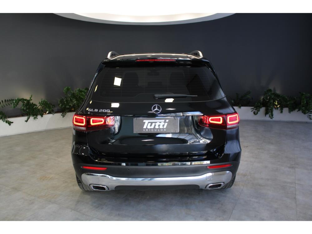 Mercedes Benz GLB 200