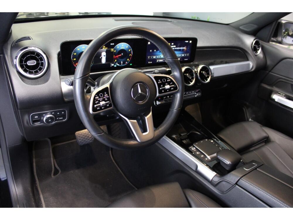 Mercedes Benz GLB 200