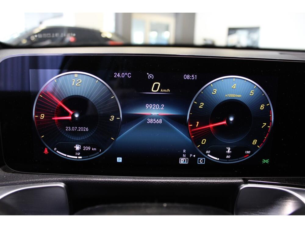 Mercedes Benz GLB 200