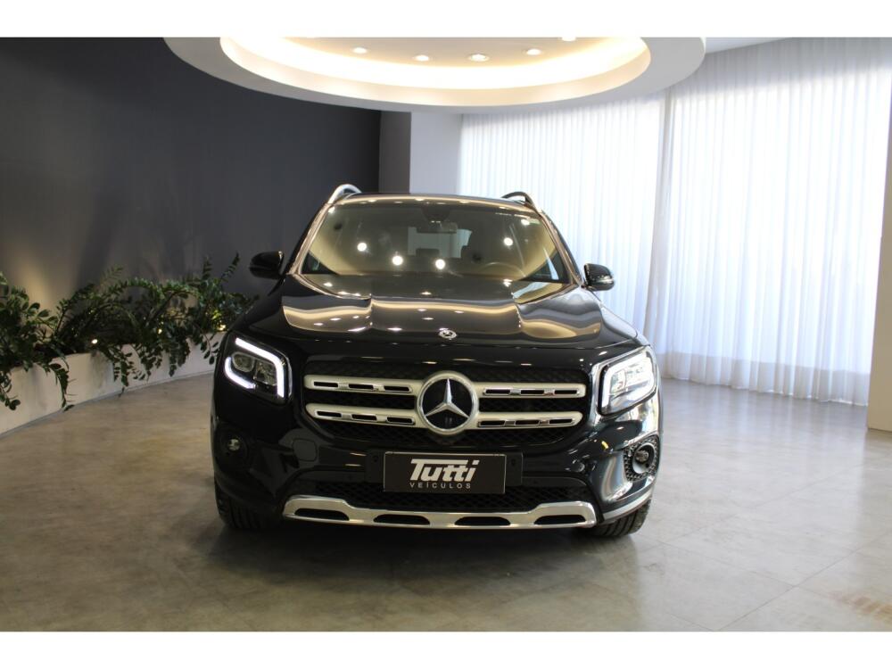 Mercedes Benz GLB 200