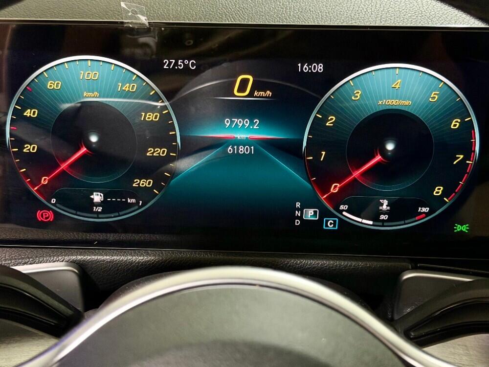 Mercedes Benz GLB 200