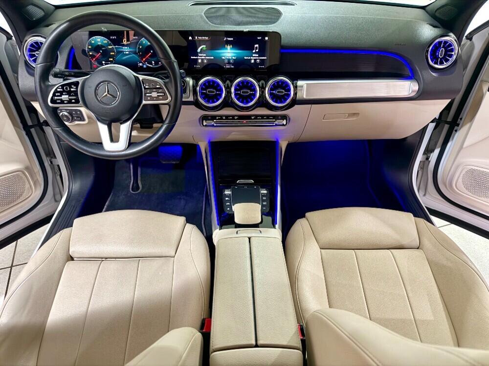 Mercedes Benz GLB 200