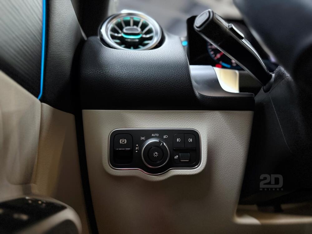Mercedes Benz GLB 200