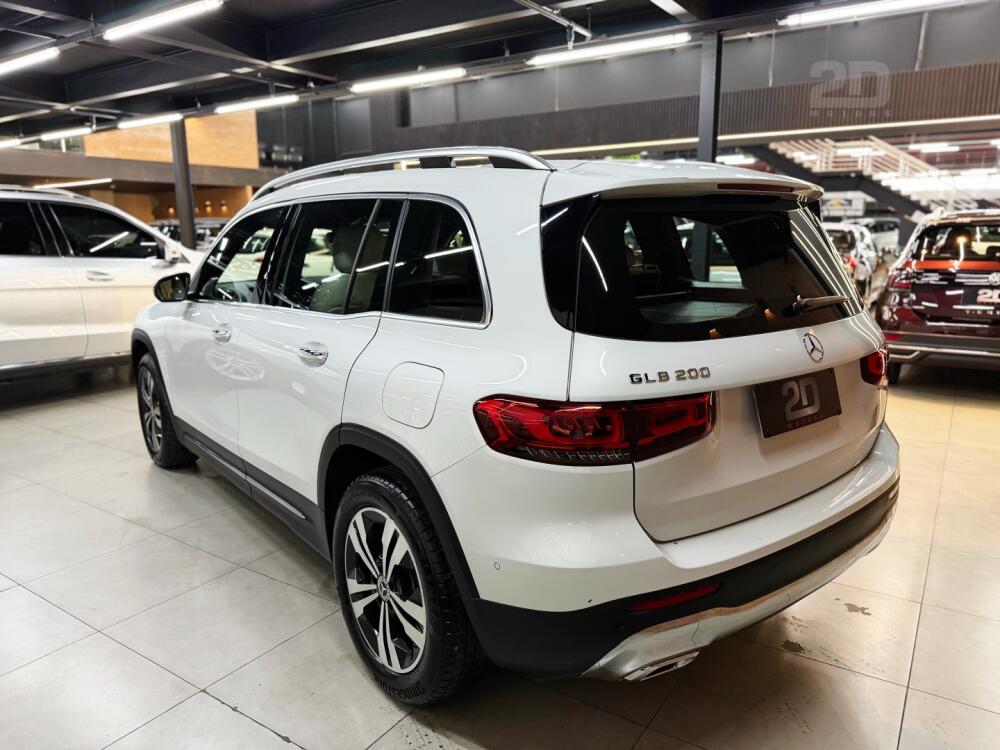 Mercedes Benz GLB 200
