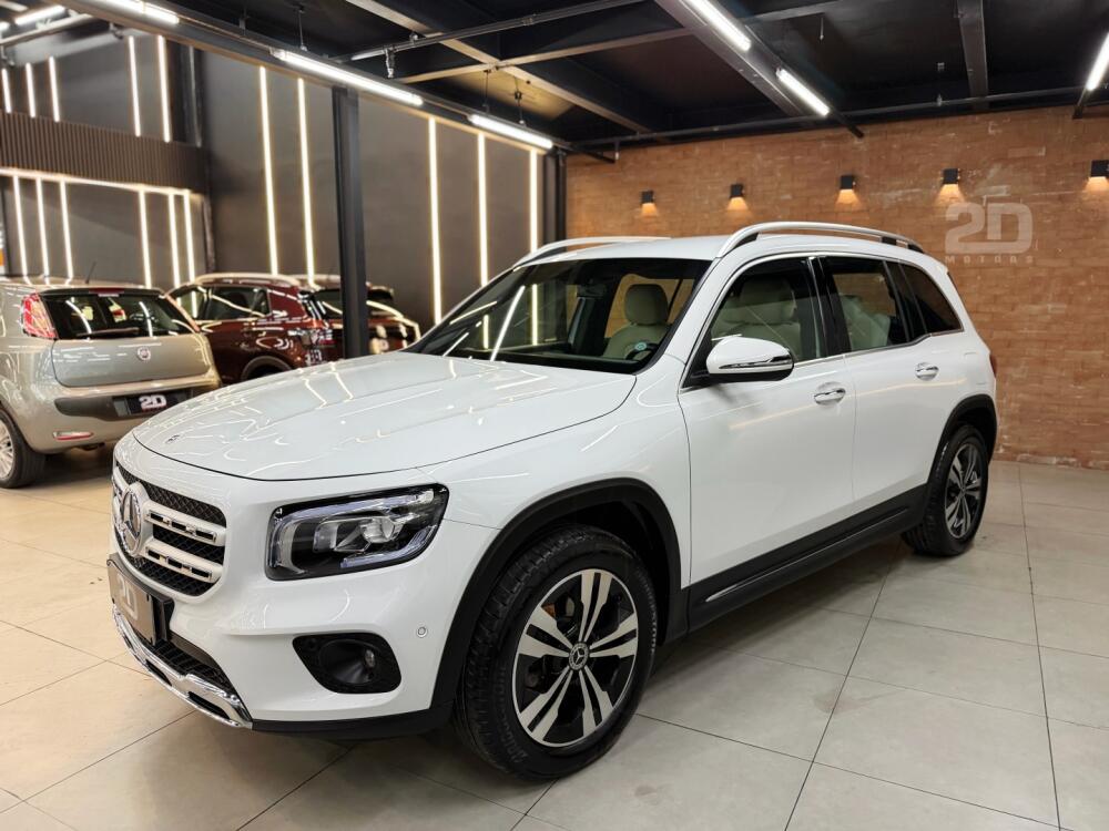 Mercedes Benz GLB 200