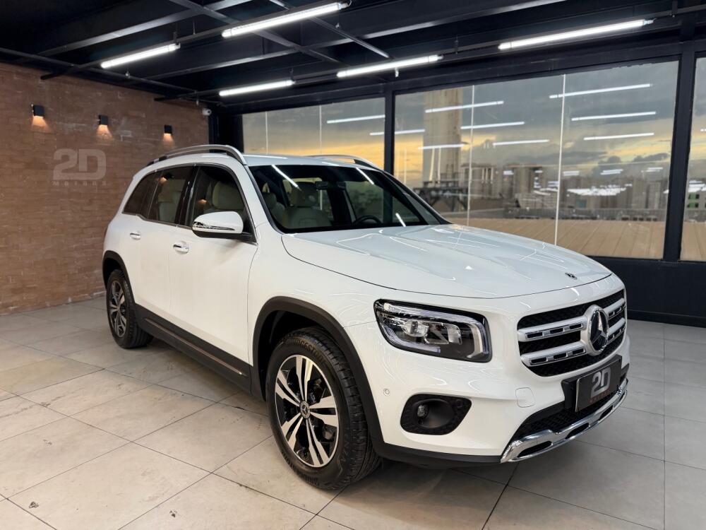 Mercedes Benz GLB 200