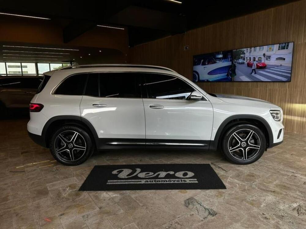 Mercedes Benz GLB 200