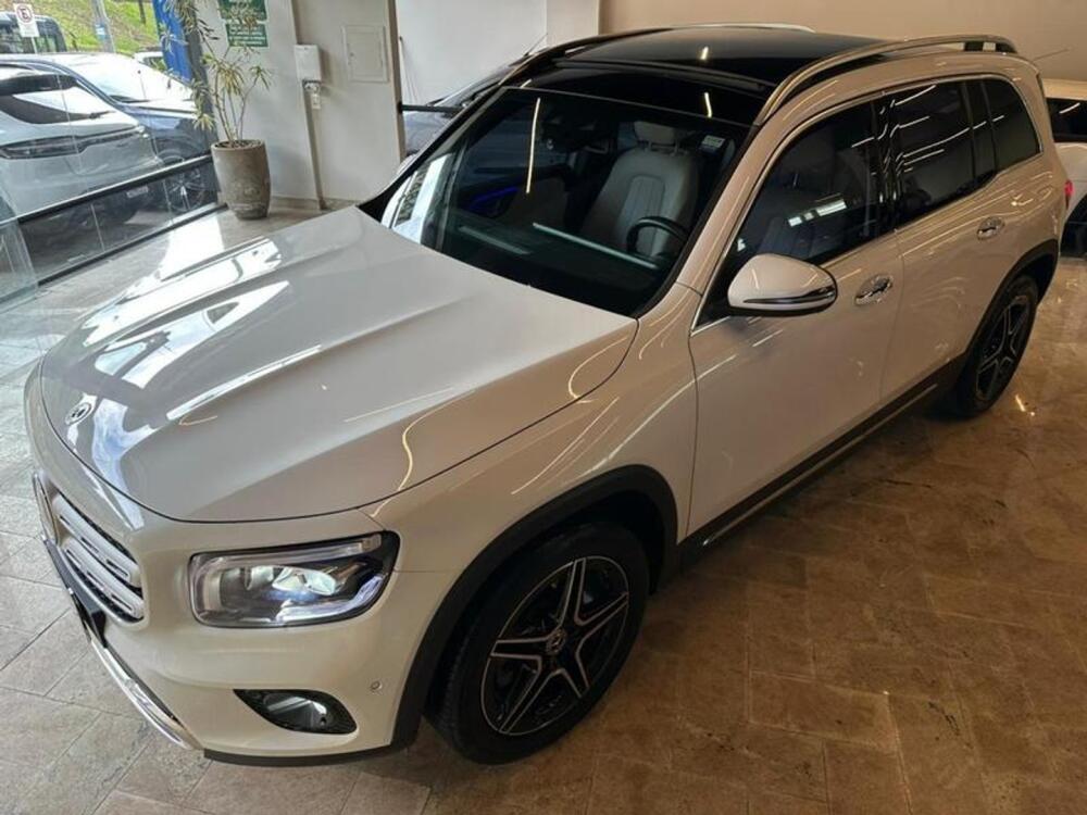 Mercedes Benz GLB 200