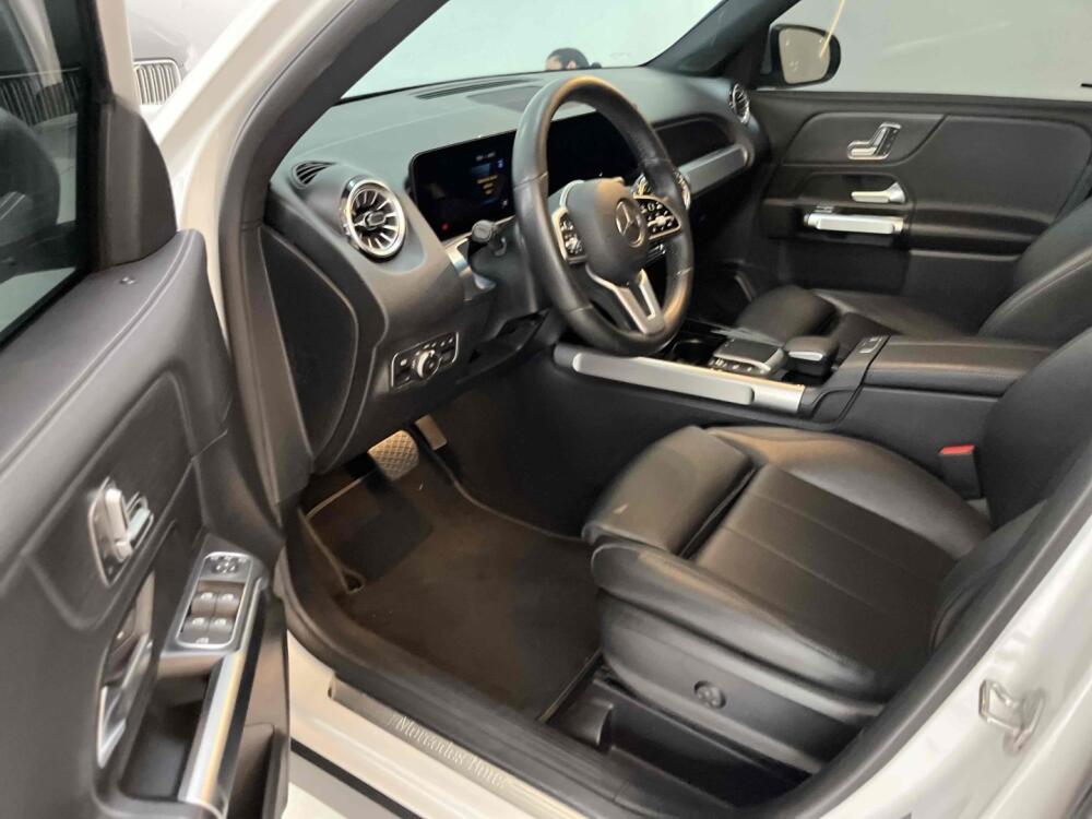 Mercedes Benz GLB 200