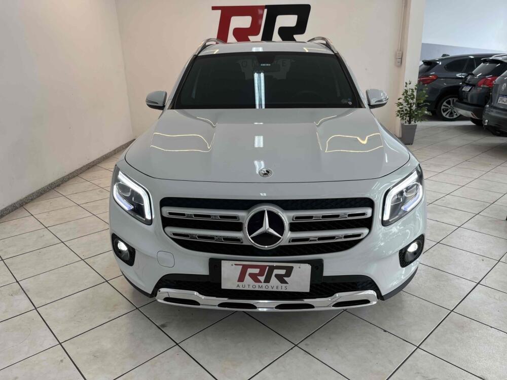 Mercedes Benz GLB 200