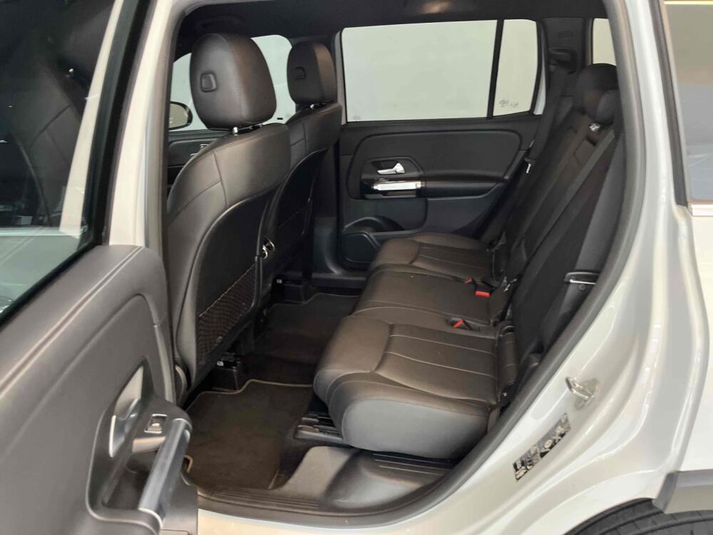 Mercedes Benz GLB 200