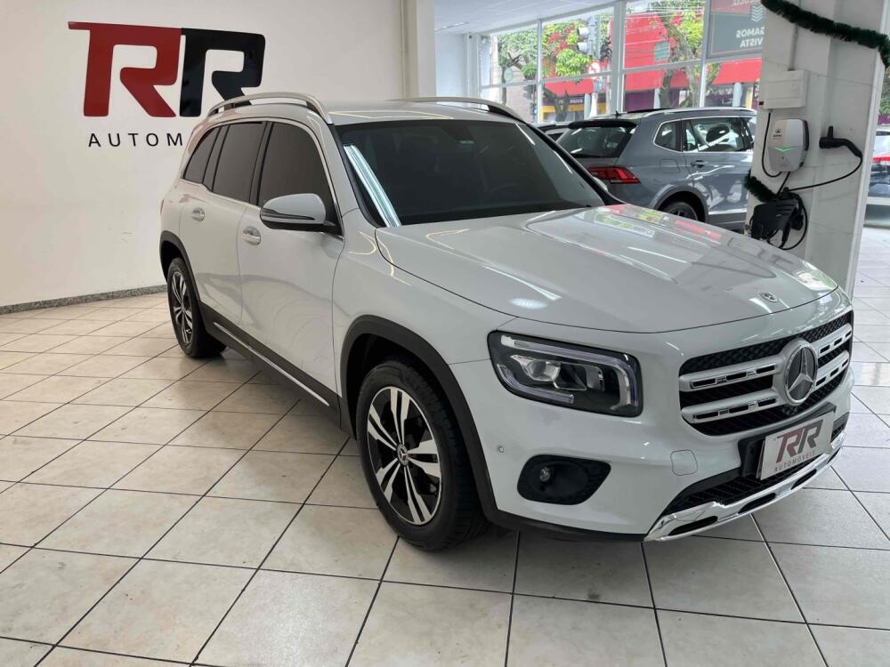 Mercedes Benz GLB 200