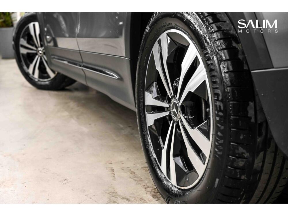 Mercedes Benz GLB 200