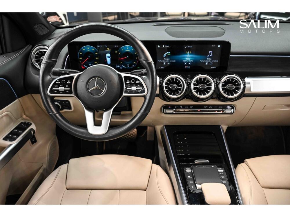 Mercedes Benz GLB 200