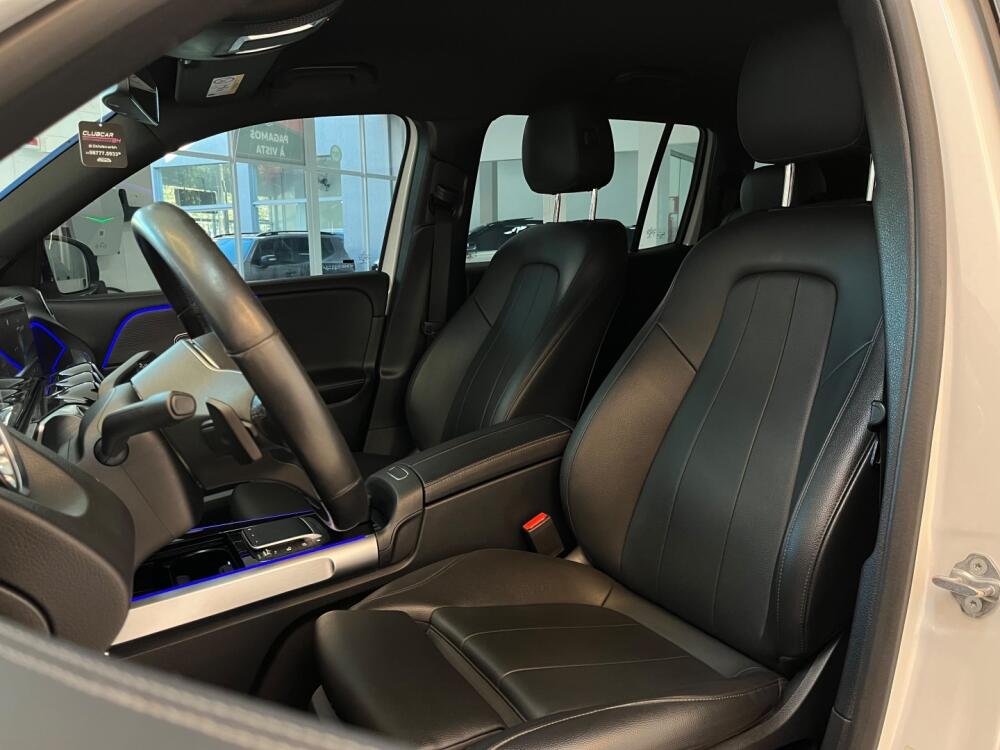 Mercedes Benz GLB 200