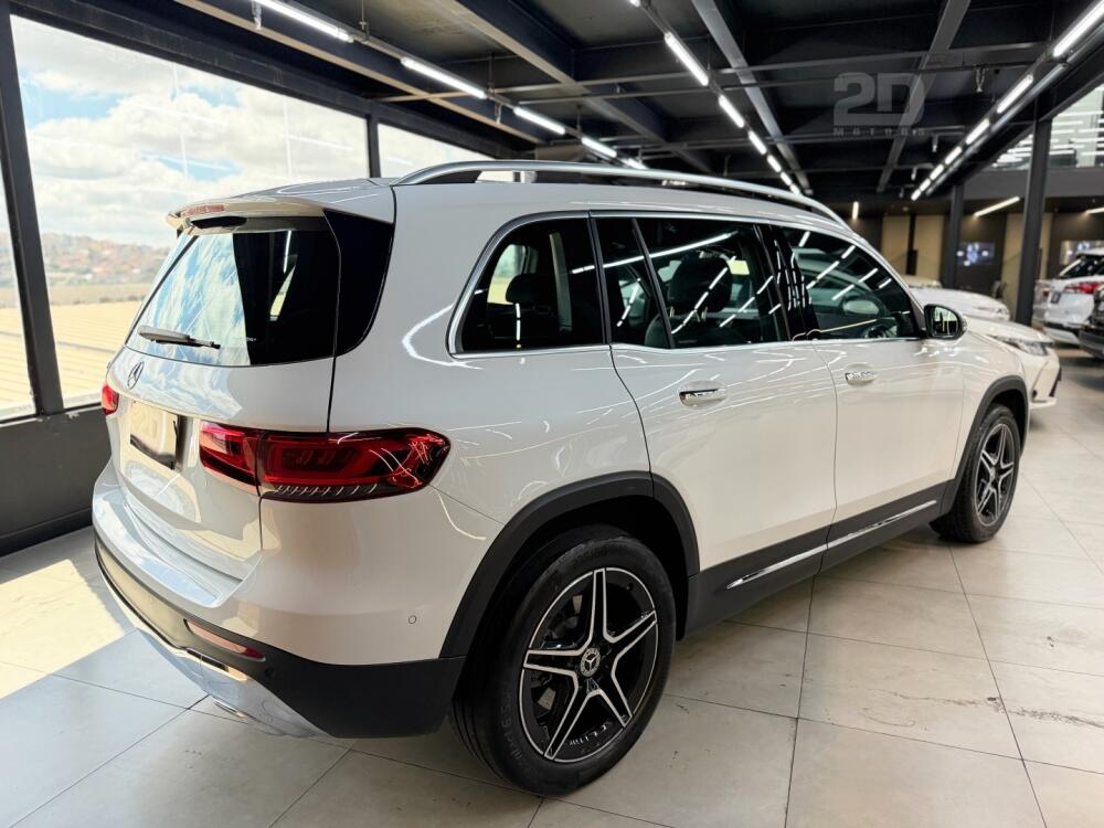 Mercedes Benz GLB 200