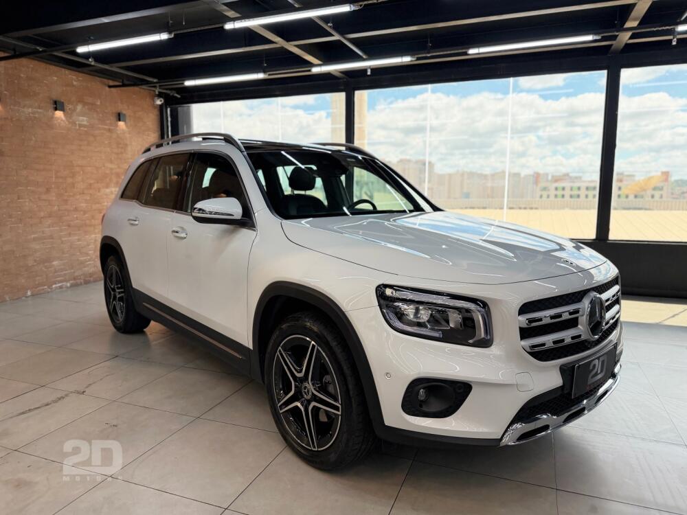 Mercedes Benz GLB 200
