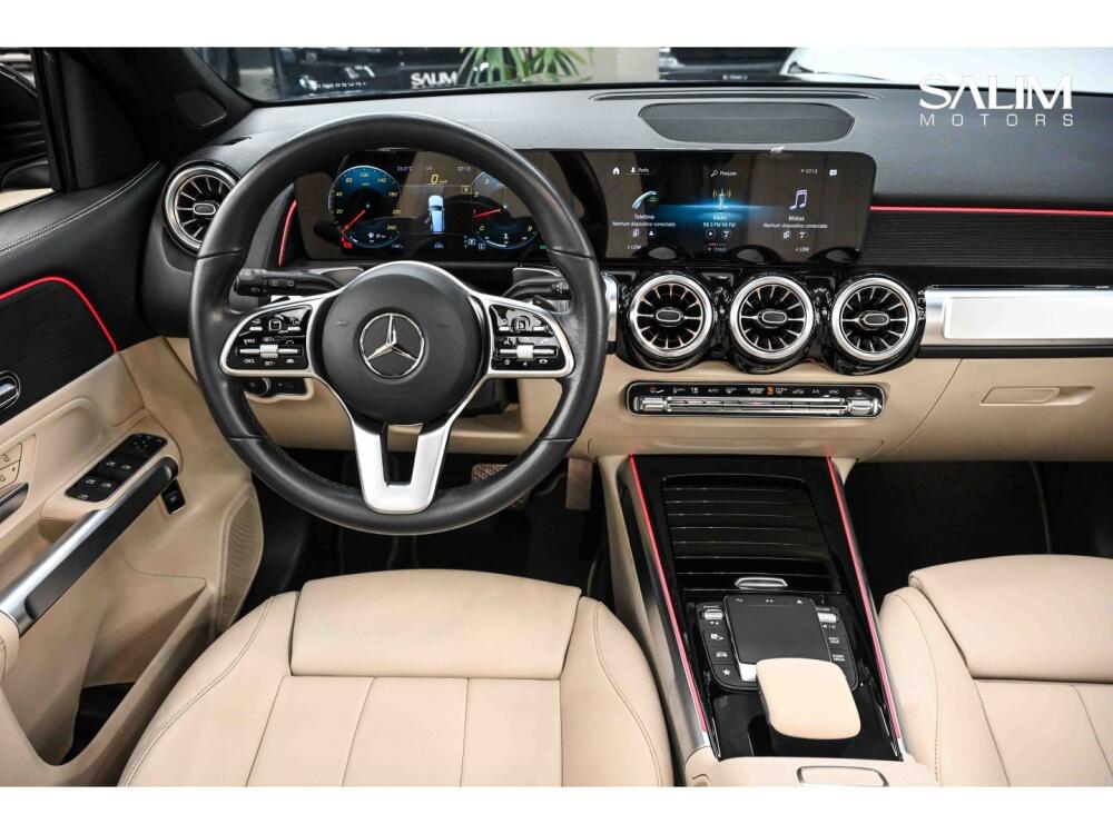 Mercedes Benz GLB 200