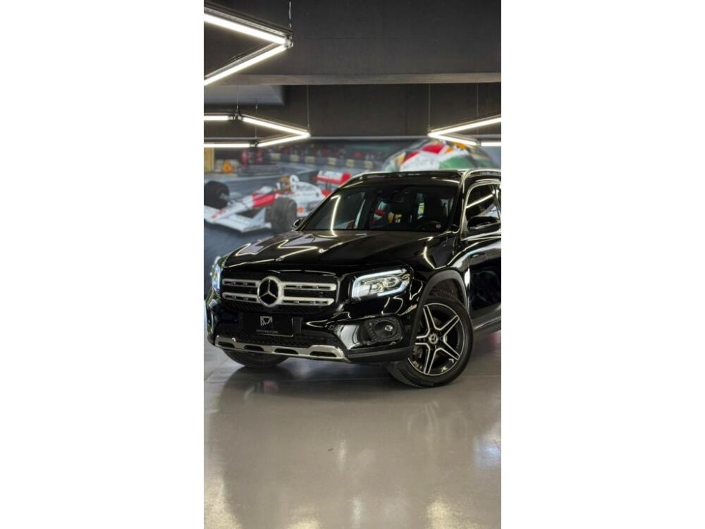 Mercedes Benz GLB 200
