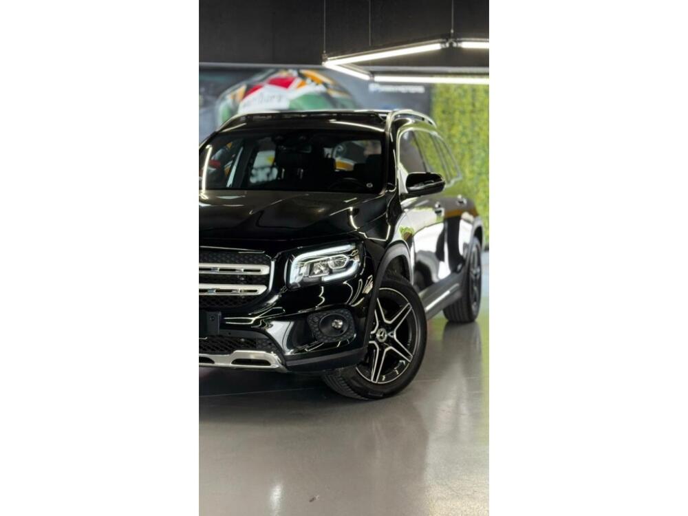 Mercedes Benz GLB 200