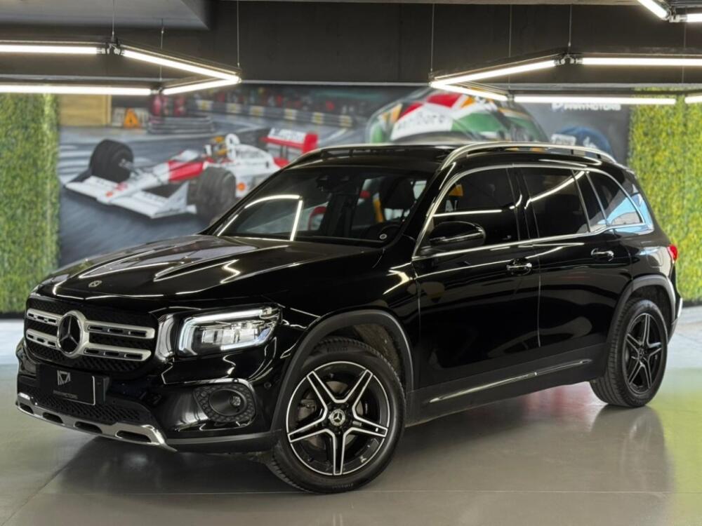 Mercedes Benz GLB 200
