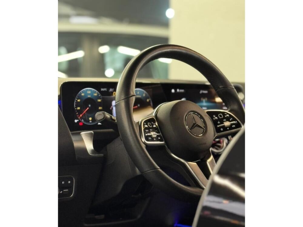 Mercedes Benz GLB 200