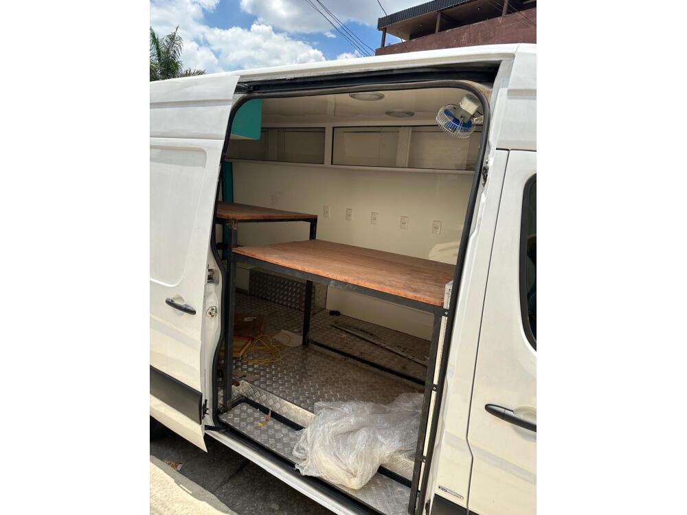 Mercedes Benz Sprinter 311