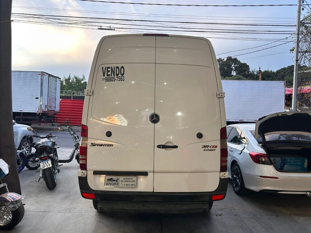 Mercedes Benz Sprinter 311