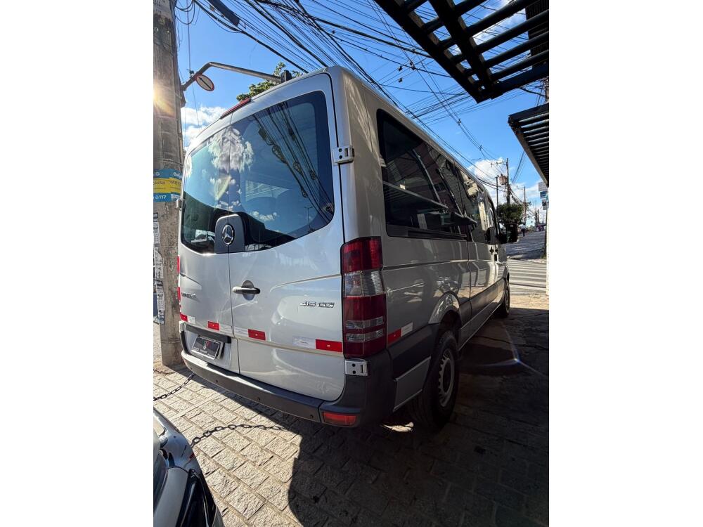 Mercedes Benz Sprinter 415
