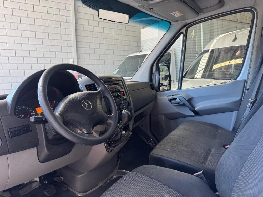Mercedes Benz Sprinter 415