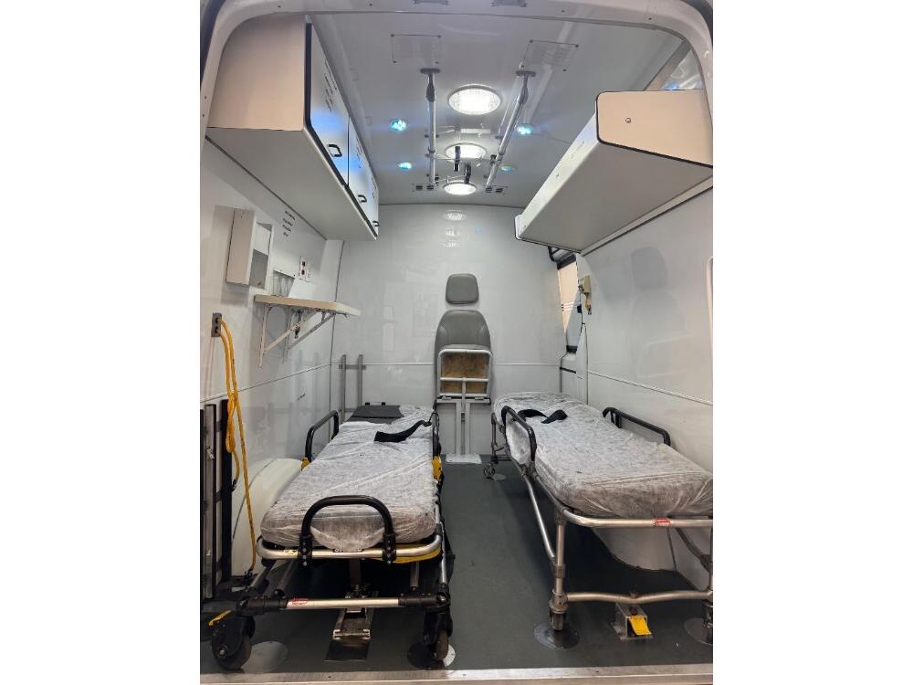 Mercedes Benz Sprinter 415