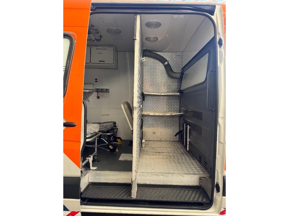 Mercedes Benz Sprinter 415