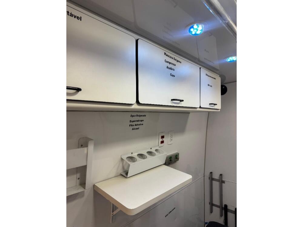 Mercedes Benz Sprinter 415