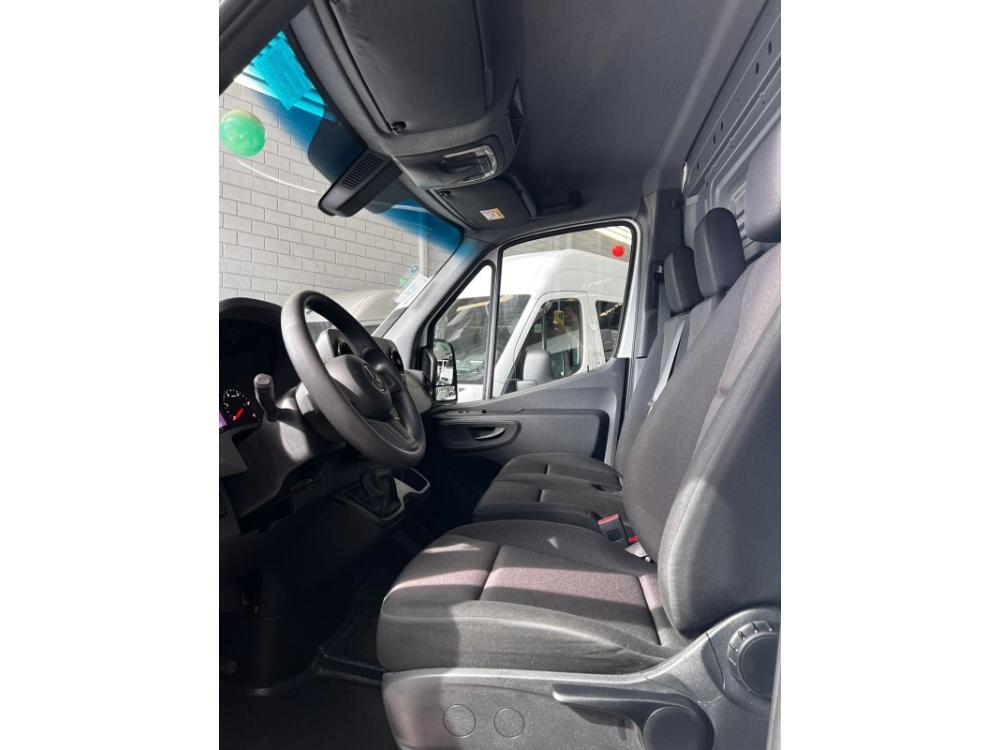 Mercedes Benz Sprinter 417