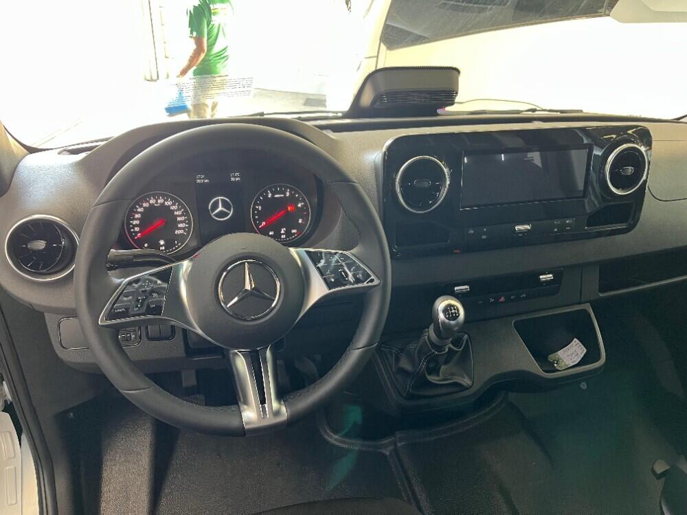 Mercedes Benz Sprinter 417