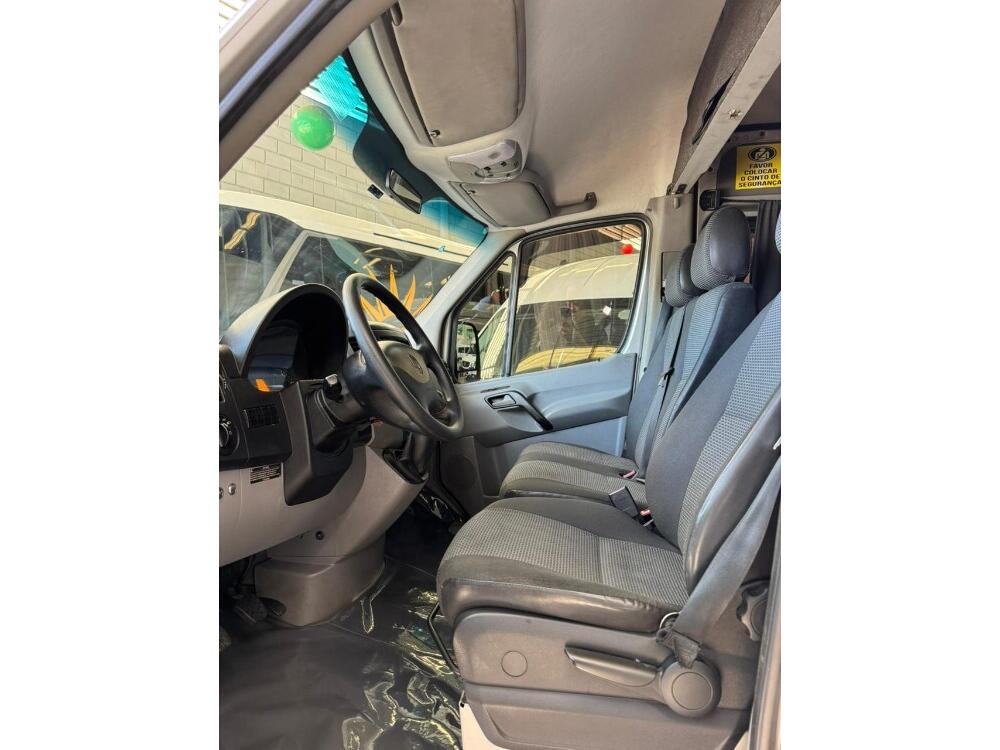 Mercedes Benz Sprinter 515